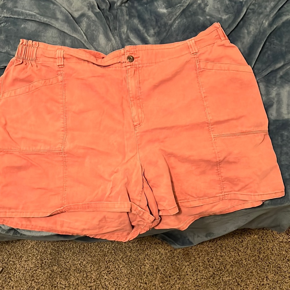 Old Navy 4x pink shorts